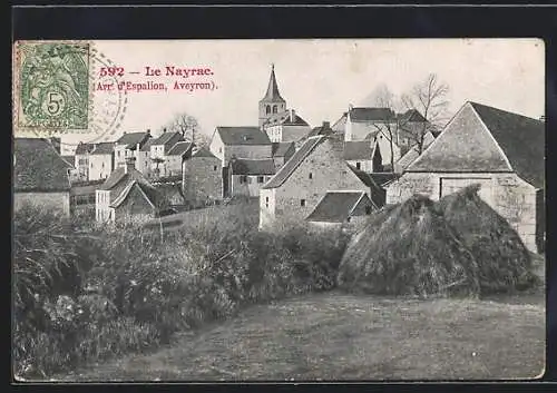 AK Le Nayrac /Aveyron, Vue général avec l`église