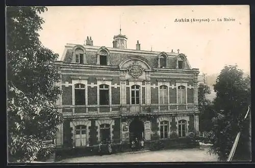 AK Aubin /Aveyron, La Mairie