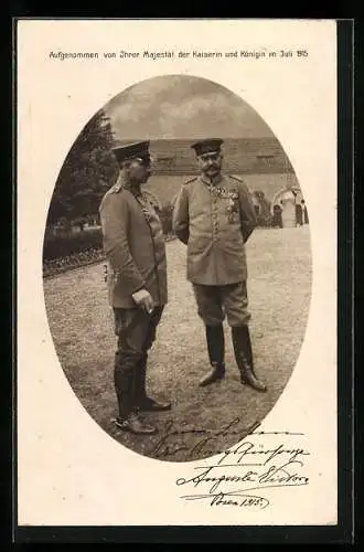 AK Kaiser Wilhelm II. in Uniform mit Orden, Hindenburg in Uniform mit Zigarette in der Hand