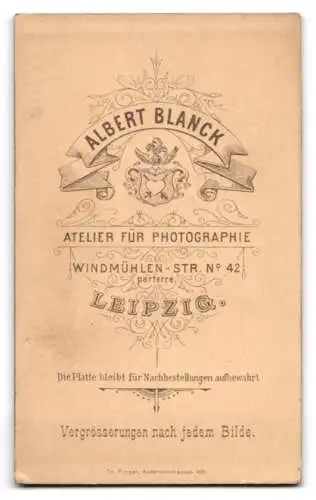 Fotografie Albert Blanck, Leipzig, Windmühlenstrasse 42, Paar in eleganter Kleidung.