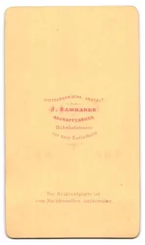 Fotografie J. Samhaber, Aschaffenburg, Bahnhofstrasse, Porträt eines Mannes mit Koteletten