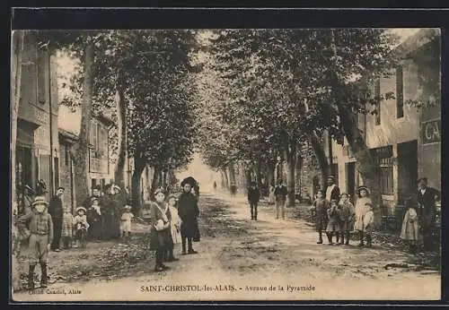 AK Saint-Christol-les-Alais, Avenue de la Pyramide