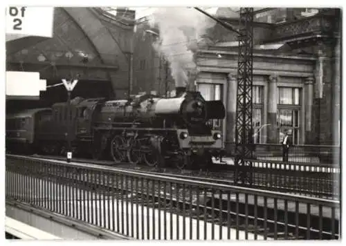 33 Fotografien Ansicht Dresden, Eisenbahn Deutsche Reichsbahn DDR, Bahnhof & verschiedene Lokomotiven, Dampflok u.a.