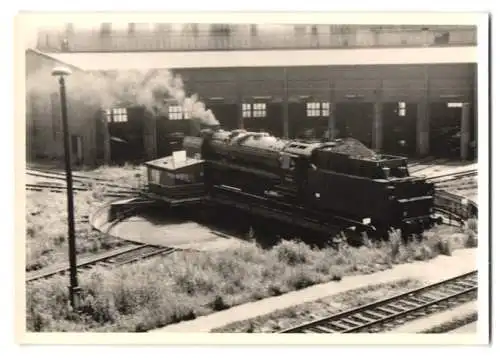 33 Fotografien Ansicht Dresden, Eisenbahn Deutsche Reichsbahn DDR, Bahnhof & verschiedene Lokomotiven, Dampflok u.a.