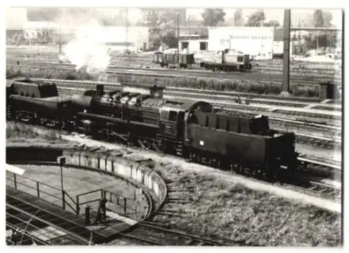 33 Fotografien Ansicht Dresden, Eisenbahn Deutsche Reichsbahn DDR, Bahnhof & verschiedene Lokomotiven, Dampflok u.a.