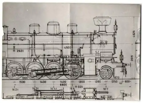 33 Fotografien Ansicht Dresden, Eisenbahn Deutsche Reichsbahn DDR, Bahnhof & verschiedene Lokomotiven, Dampflok u.a.