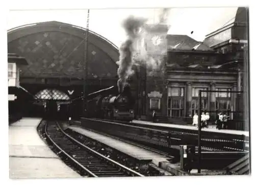 30 Fotografien Ansicht Dresden, Eisenbahn Deutsche Reichsbahn DDR, Bahnhof, Lokomotiven, Dampflok, Lokschuppen u.a.