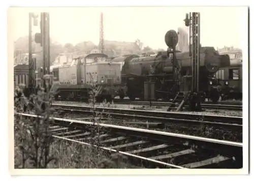 27 Fotografien Ansicht Dresden, Deutsche Reichsbahn DDR, Eisenbahn, Bahnhof, Lokschuppen, Lokomotiven, Dampflok u.a.