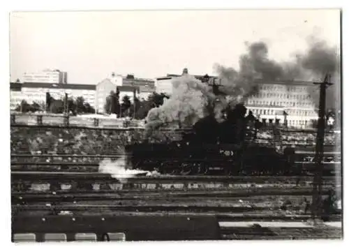 27 Fotografien Ansicht Dresden, Deutsche Reichsbahn DDR, Eisenbahn, Bahnhof, Lokschuppen, Lokomotiven, Dampflok u.a.