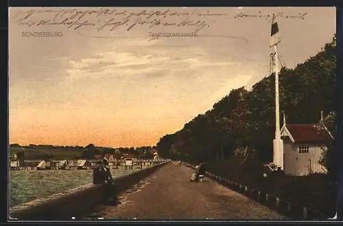 AK Sonderburg, Strandpromenade im Abendlicht