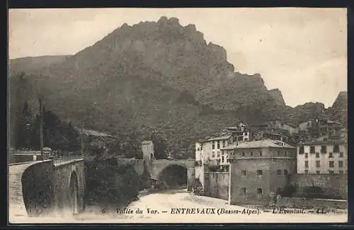 AK Entrevaux /Basses-Alpes, Vallée du Var, L`Eventail