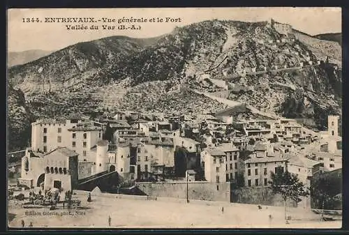 AK Entrevaux /B.-A., Vue générale et le Fort, Vallée du Var