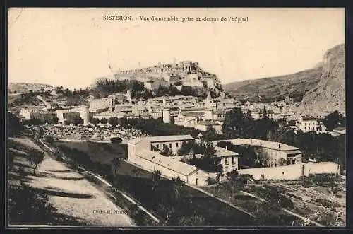 AK Sisteron, Vue d`ensemble prise au-dessus de l`hôpital