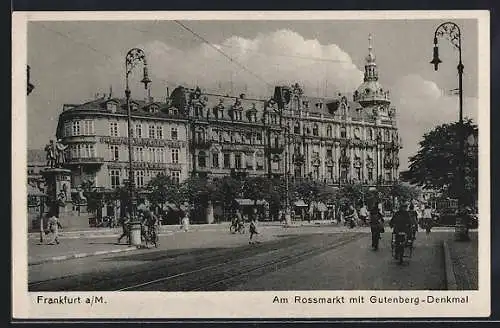 AK Frankfurt /Main, Am Rossmarkt mit Gutenberg-Denkmal und Geschäften, Radfahrer, Dresdner Bank