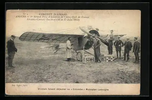 AK Angers, 1. Grand Prix d`Aviation de l`Aero-Club de France 1912, Divetain faisant dejeuner Colombe, Monoplane Ladougne