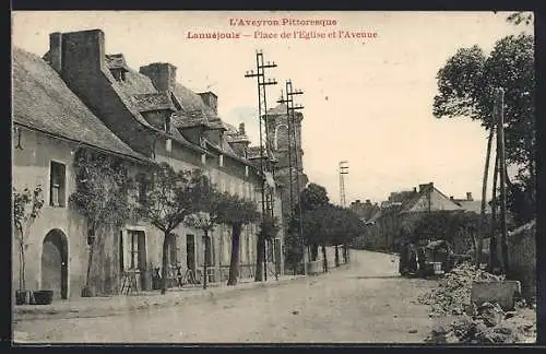 AK Lanuéjouls /Aveyron, Place de l`Eglise et l`Avenue