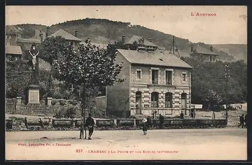 AK Cransac /Aveyron, La Poste et les Ecoles