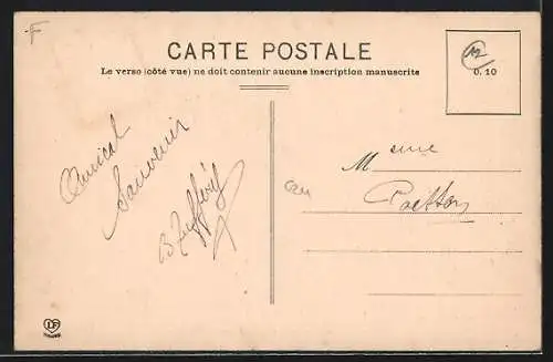 AK Cransac /Aveyron, La Poste et les Ecoles