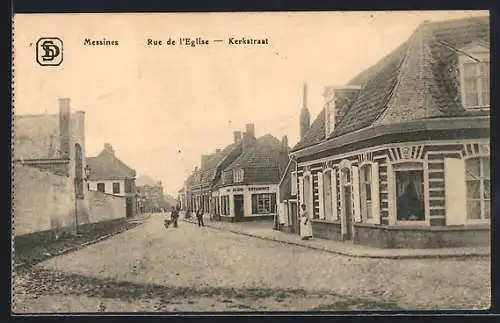 AK Messines, Rue de l`Eglise mit Passanten