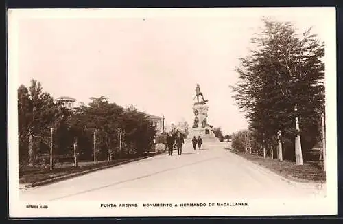 AK Punta Arenas, Monumento a Hermando de Magellanes