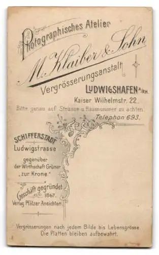 Fotografie M. Klaiber & Sohn, Ludwigshafen a/Rh., Kaiser Wilhelmstr. 22, Kleinkind auf flauschiger Decke