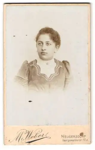 Fotografie M. Weber, Neugersdorf, Georgswalderstrasse 72d, Porträt einer jungen Frau