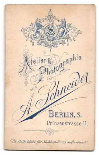 Fotografie A. Schneider, Berlin, Prinzenstrasse 11, Porträt eines ernsten Mannes mit Schnurrbart