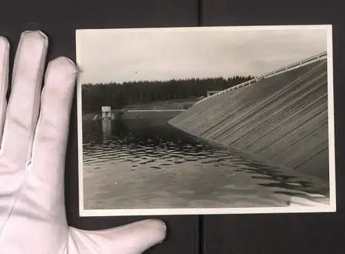 13 Fotografien Dietrich Wild, Idar-Oberstein, Ansicht Idar-Oberstein, Eröffnung Steinbachtalsperre mit Bürgermeister