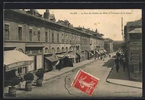 AK Alais, La Rue de l`Hotel-de-Ville et l`Avenue de la Gare