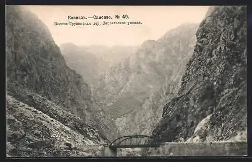 AK Kaukasus, Darialschlucht mit Brücke und Berglandschaft