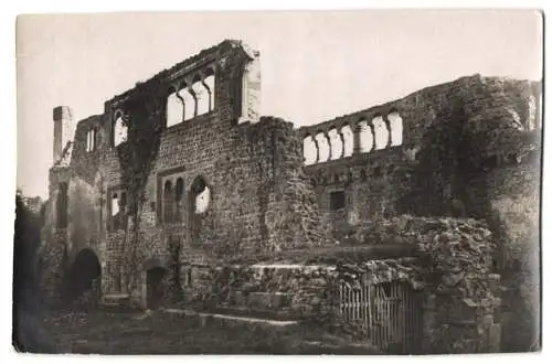 4 Fotografien unbekannter Fotograf, Ansicht Trais-Münzenberg / Hessen, Ortsansicht mit Kirche & Kloster-Ruine 1924