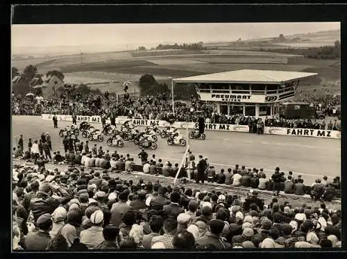 AK Hohenstein-Ernstthal, Internationales Sachsenringrennen, Motorräder am Start