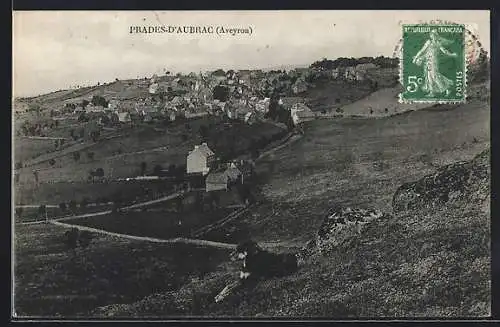 AK Prades-d`Aubrac /Aveyron, Vue panoramique