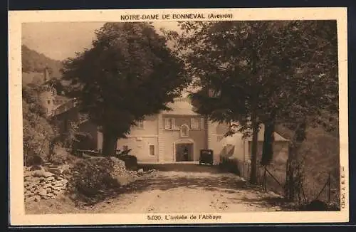 AK Notre-Dame de Bonneval, L`arrivée de l`Abbaye