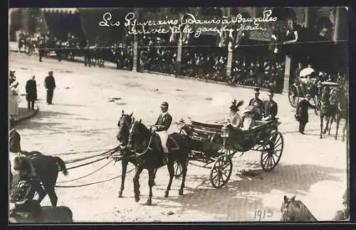 AK Bruxelles, Les Souverains arrivée à la gare du Nord