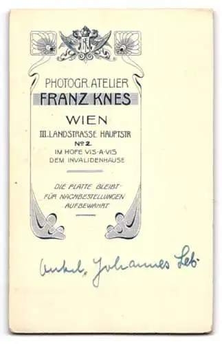 Fotografie Franz Knes, Wien, Landstrasse Hauptstrasse 2, Porträt eines ernsthaften Mannes