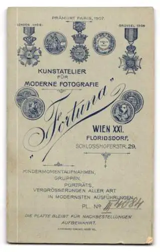 Fotografie Atelier Fortuna, Wien-Floridsdorf, Schlosshoferstr. 29, Junge im Matrosenanzug