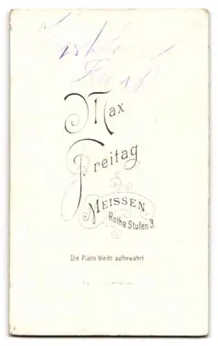 Fotografie Max Freitag, Meissen, Rothe Stufen 3, Porträt eines Jungen in feiner Kleidung