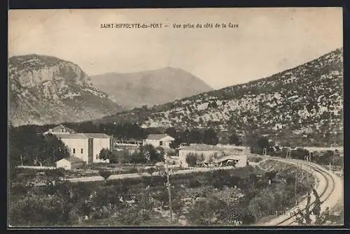 AK Saint-Hippolyte-du-Port, Vue prise du coté de la Gare