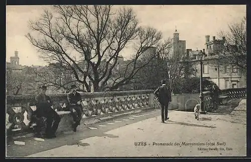 AK Uzès, Promenade des Marronniers, coté Sud