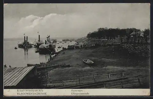 AK Blagoweschtschensk, Uferpromenade mit Dampfschiffen und Booten