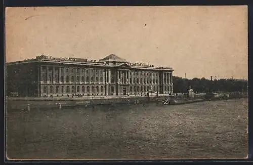 AK Leningrad, Staatliche Kunstakademie an der Flussuferpromenade