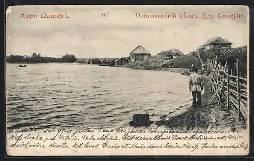 AK See Seliger, Ufer mit Holzhütten und Spaziergänger