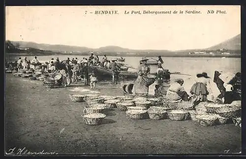 AK Hendaye, Le Port, Debarquement de la Sardine