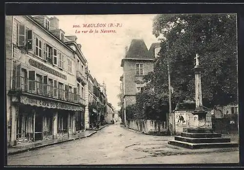 AK Mauléon /B.-P., La rue de la Navarre