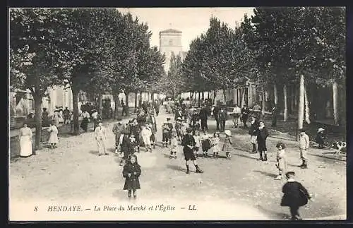 AK Hendaye, la place du Marché et l`église