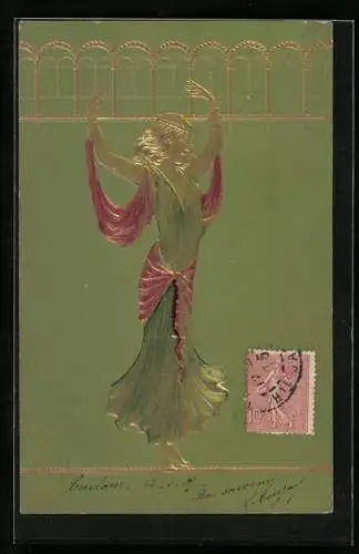 Präge-AK Junge Frau mit wehendem Gewand, Jugendstil