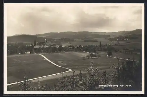 AK Putzleinsdorf, Blick zum Ort aus der Ferne