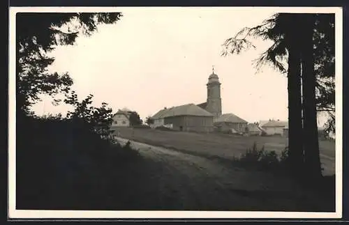 AK Pfarrkirchen i. Mühlv., Ortspartie mit Kirche