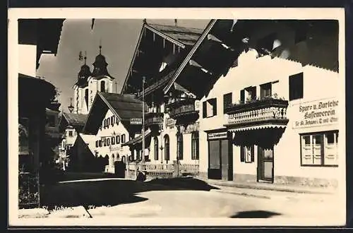 AK St. Johann i. Tirol, Speckbachereistrasse mit Spar- und Darlehenskassenverein